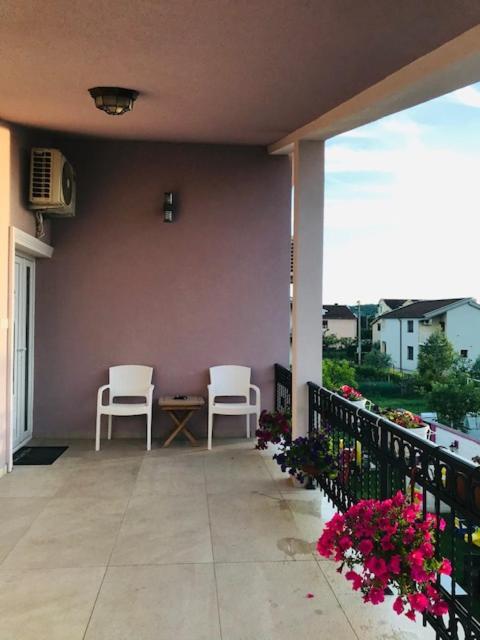 Apartman Mona Подгорица Екстериор снимка